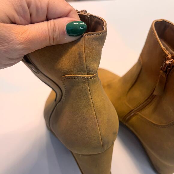 NEW Soul Naturalizer Brown Haley West Round Toe Zipper Wedge Bootie Size 12 - Picture 9 of 12